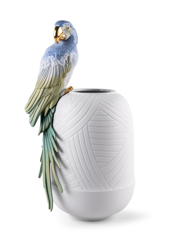 Macaw Bird Vase in Lladr&oacute;
