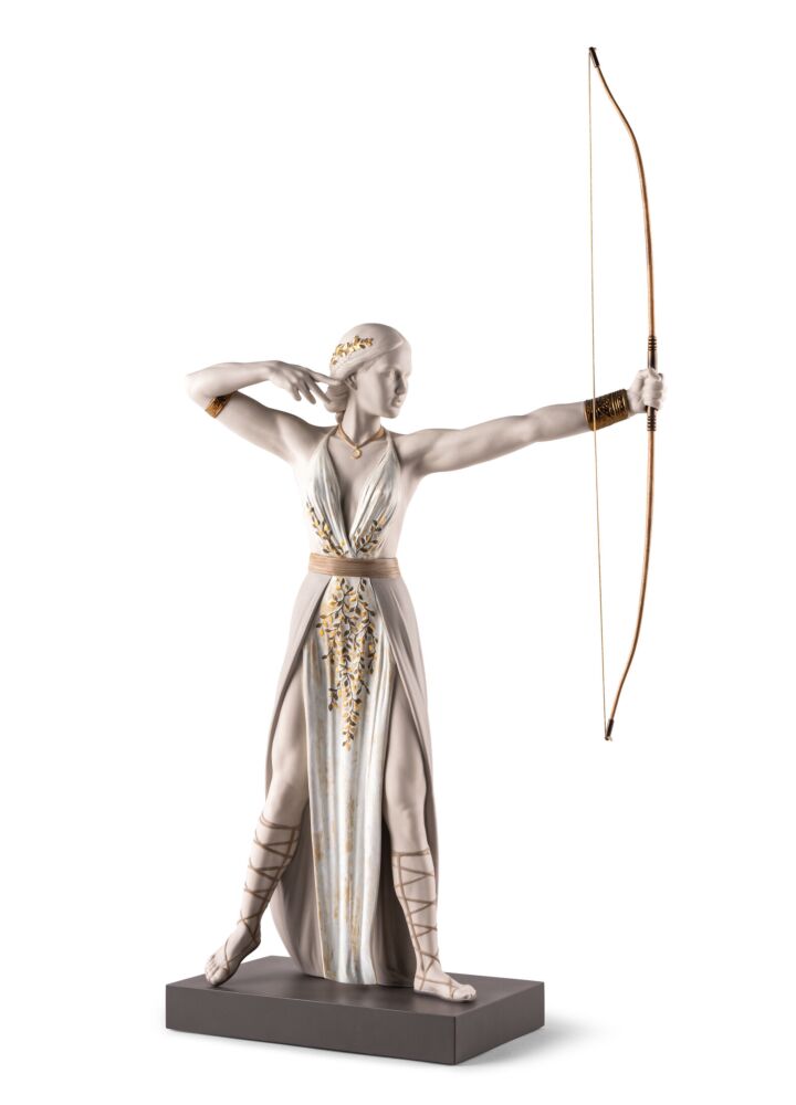 Diana Sculpture in Lladr&oacute;