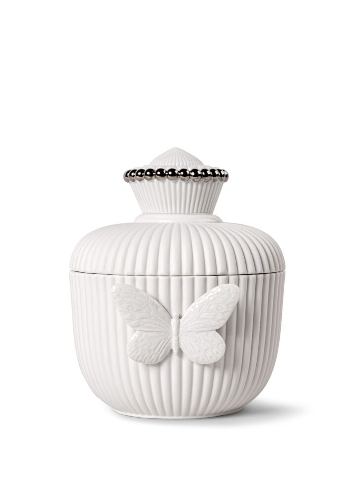 Lady Luck by Olga Hanono jewelry box in Lladr&oacute;