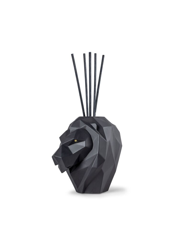 Lion perfume diffuser. Unbreakable spirit Scent in Lladró