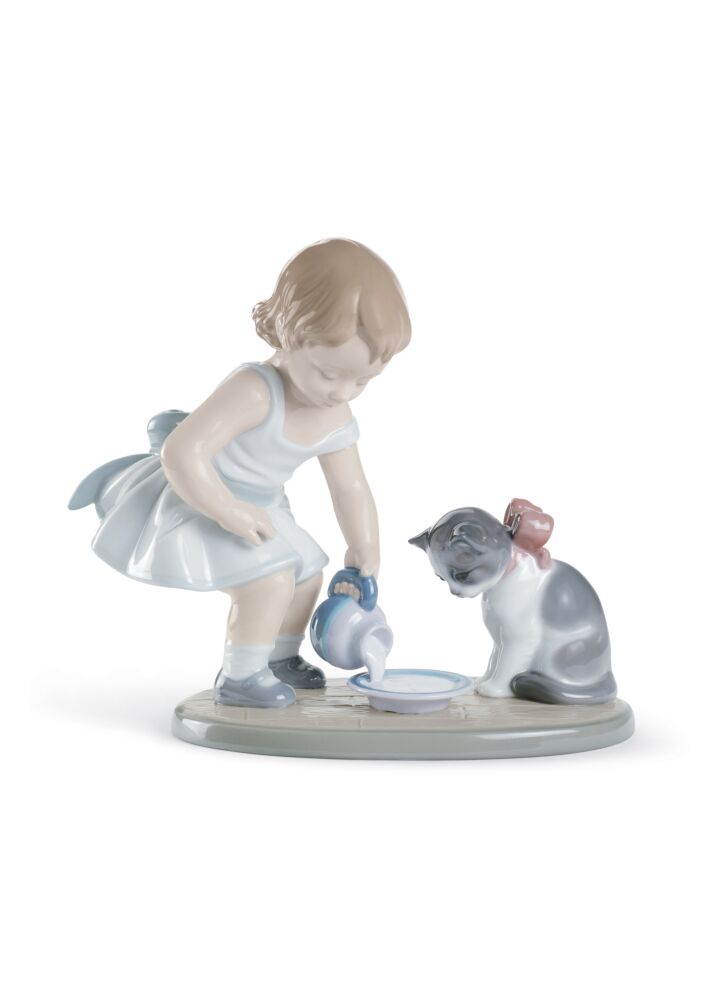 Figura niña El desayuno del gato en Lladró