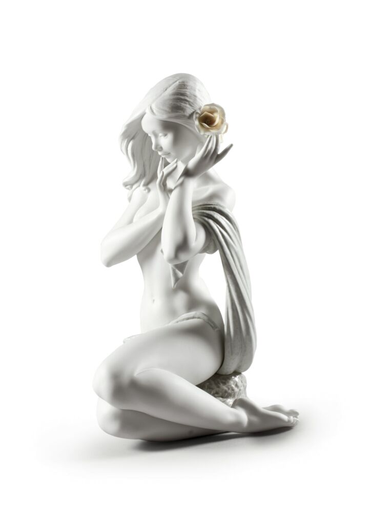 Figura Mujer Cándida luz de luna. Blanco. Serie limitada en Lladró