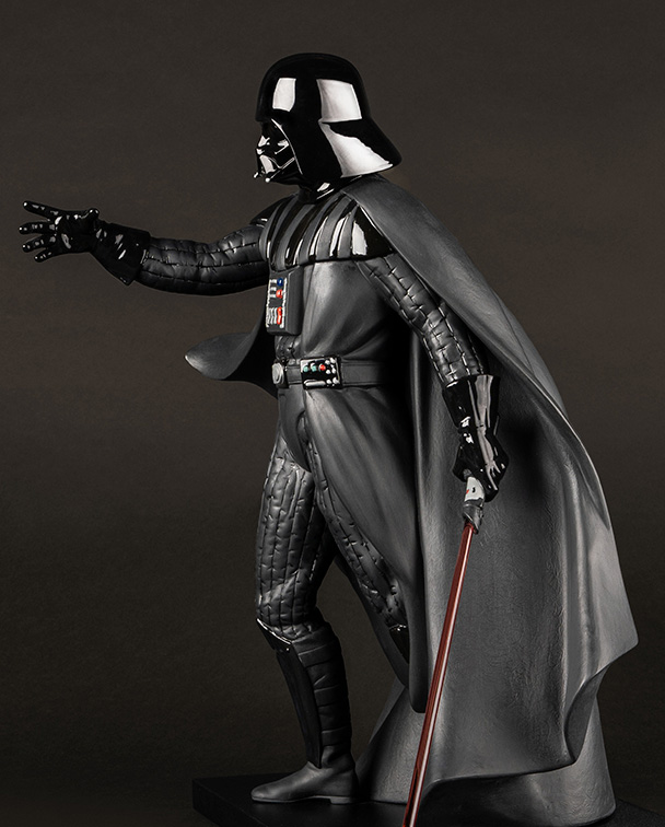 Detalles de la escultura de porcelana Darth Vader