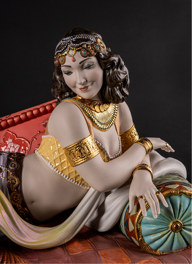 High Porcelain Woman's World collection
